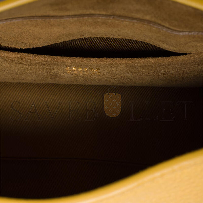 MIU MIU LEATHER POUCH 5NF462 (18*9.5*7cm) MIU MIU LEATHER POUCH 5NF462 (18*9.5*7cm)